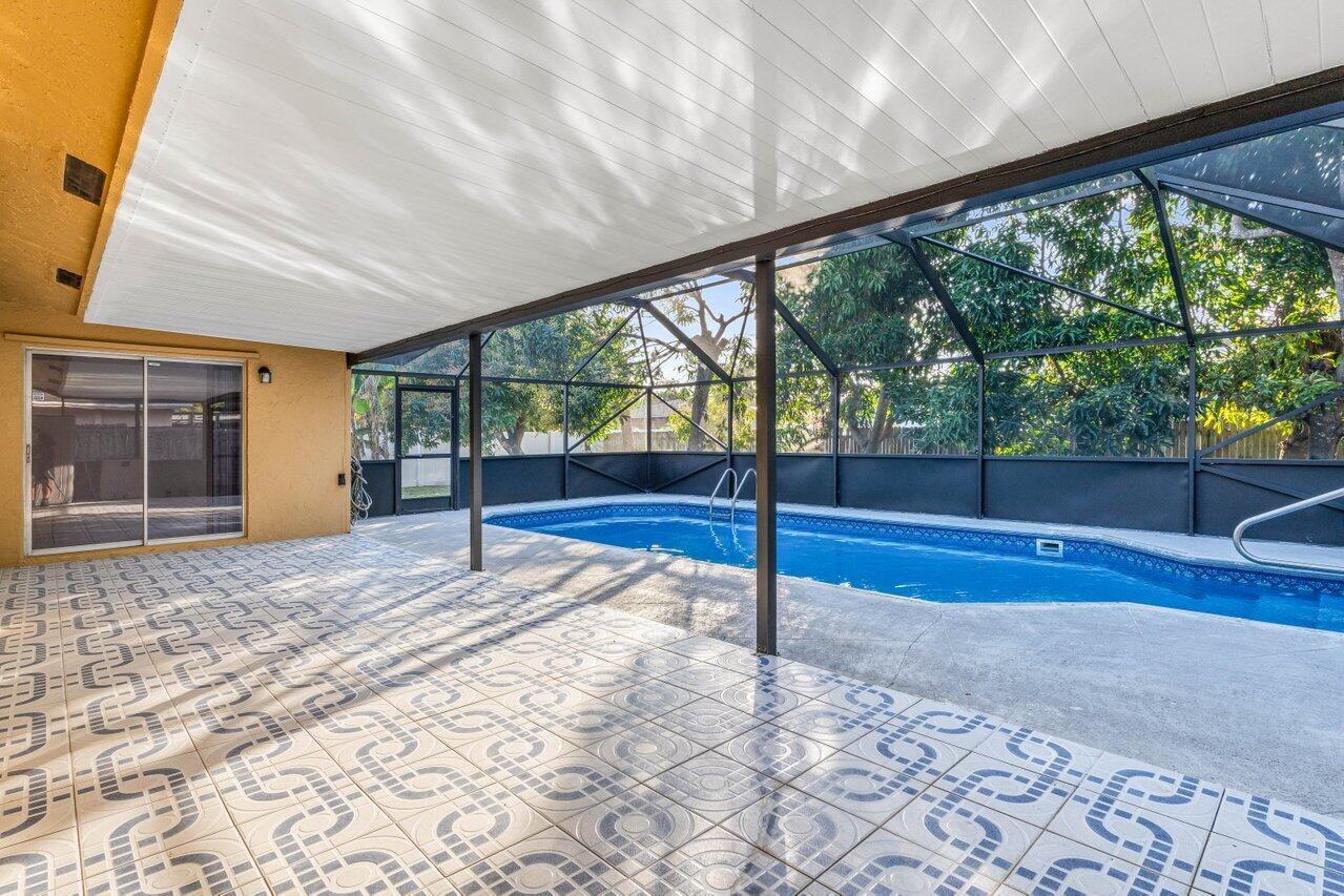 WILLOWS THE FIRST ADD - Residential Lease