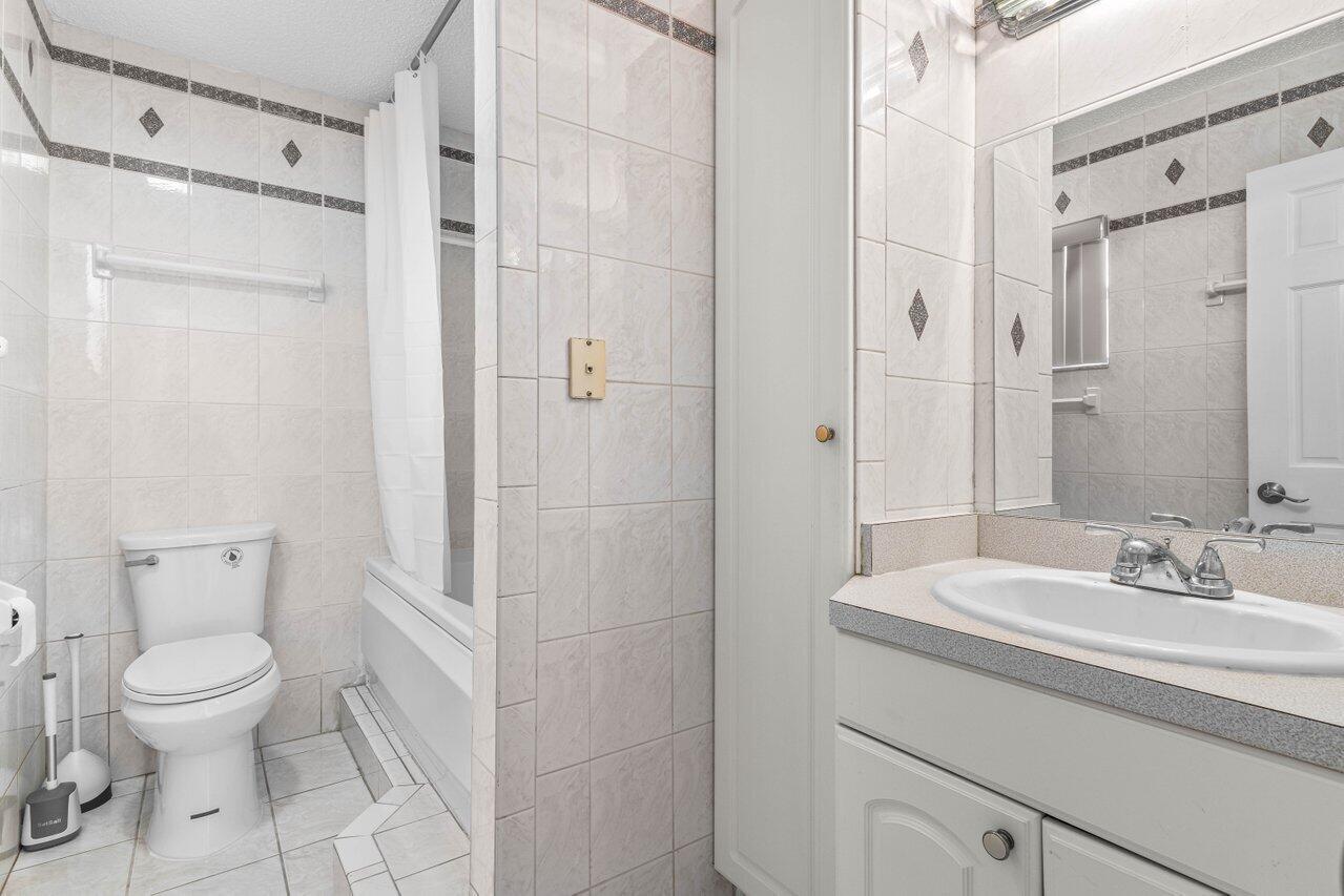 WILLOWS THE FIRST ADD - Residential Lease