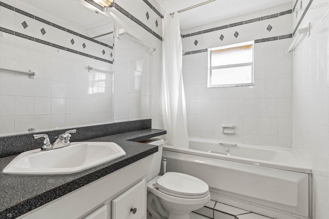 WILLOWS THE FIRST ADD - Residential Lease