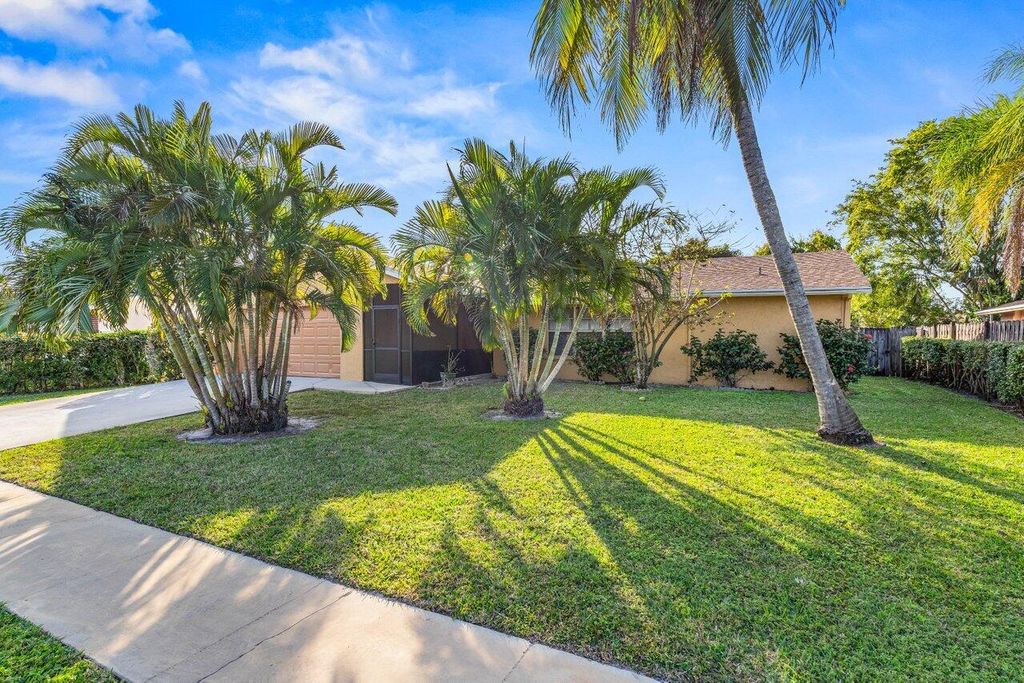 Photo of 179 Dove Circle, Royal Palm Beach, FL 33411 (MLS # R11141559)