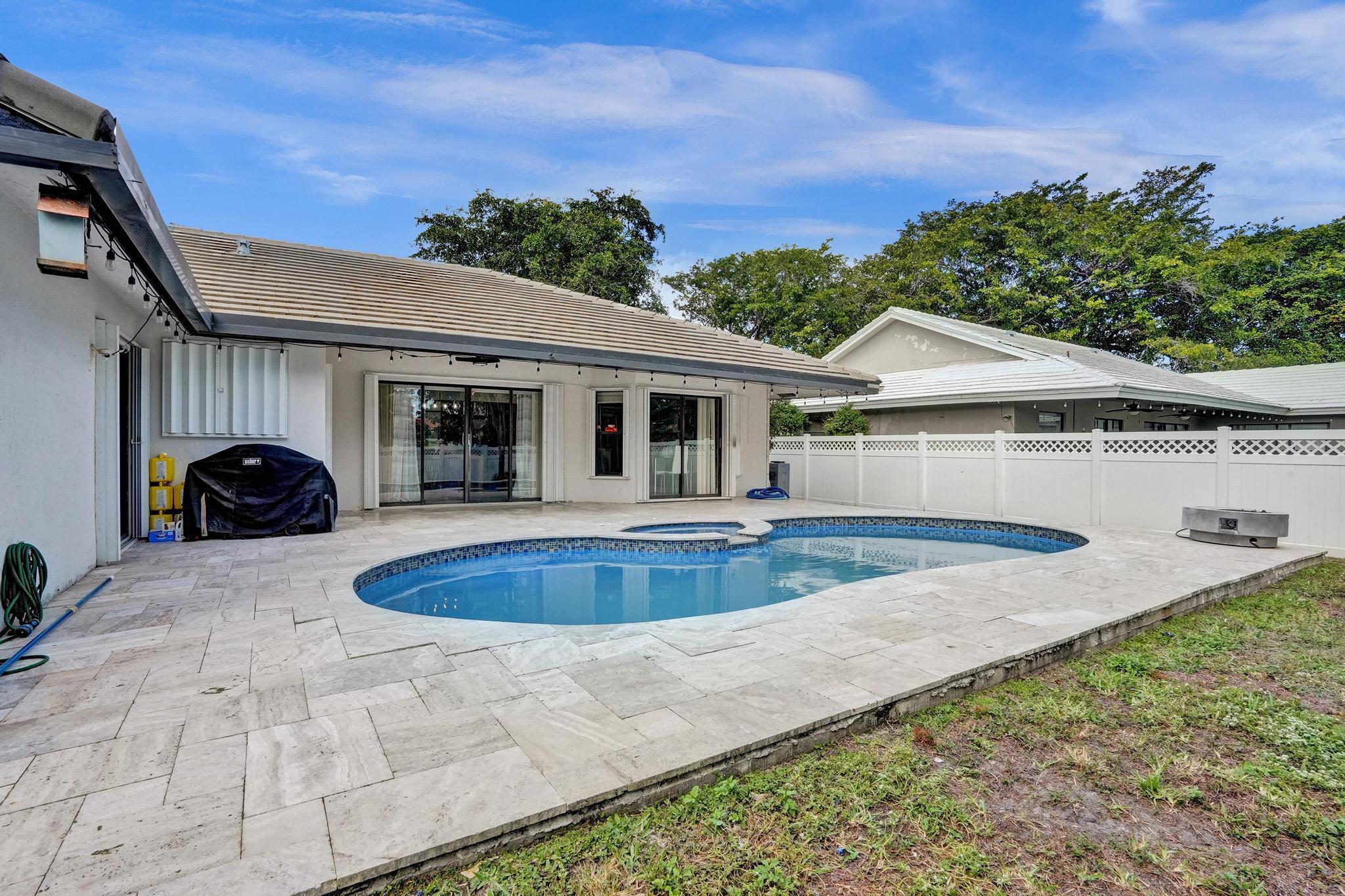 CROSSINGS 3 - Residential