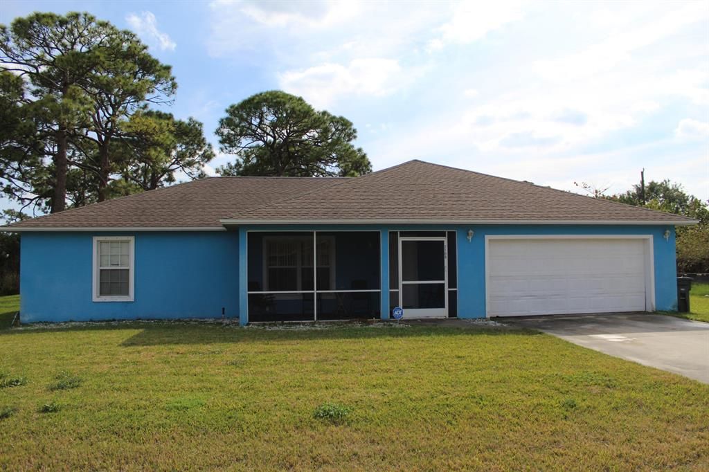 Photo of 2109 Matanzas Avenue, Fort Pierce, FL 34946 (MLS # R10687848)