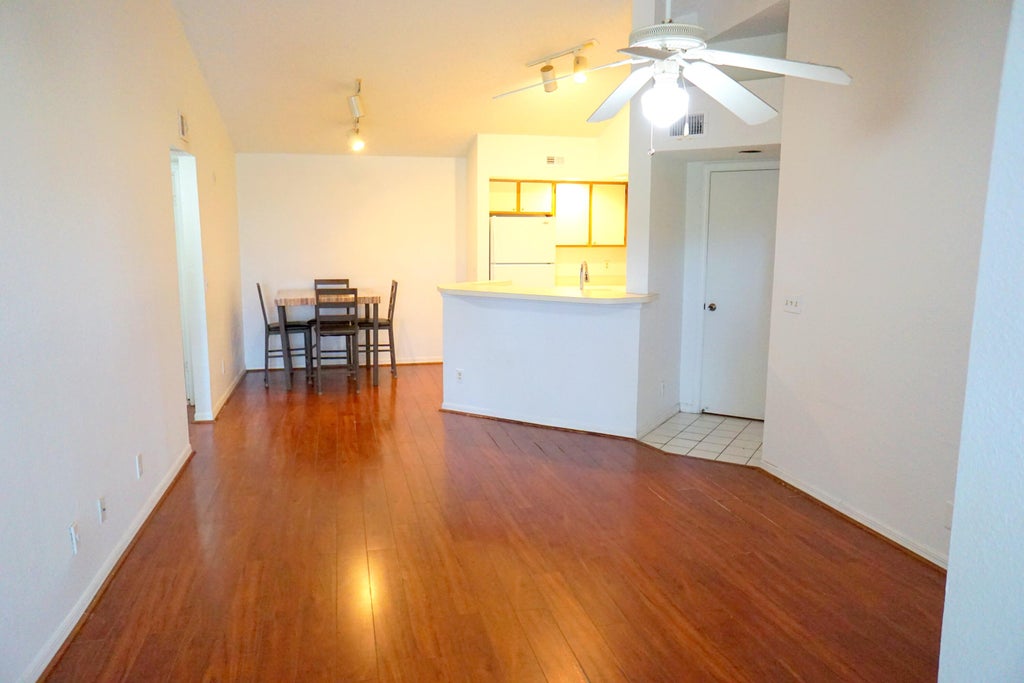 Photo of 12620 VISTA ISLES Drive #1025, Sunrise, FL 33325 (MLS # B26064797)