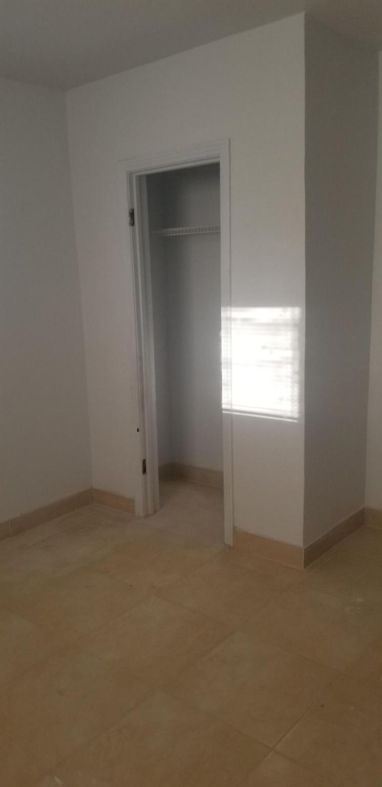 CLOWS - Commercial Sale