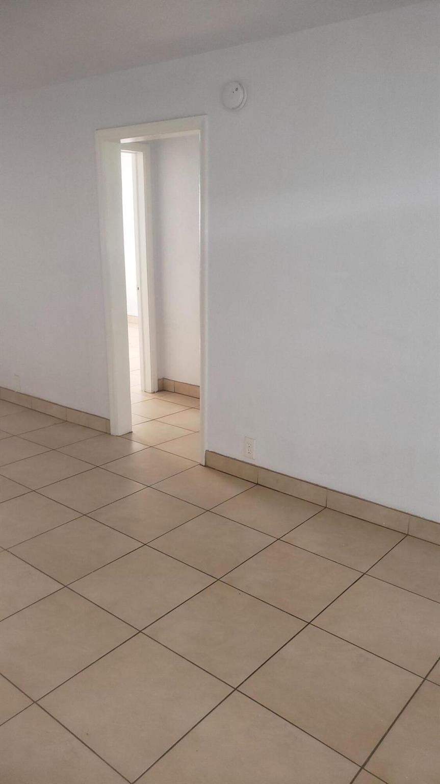 CLOWS - Commercial Sale