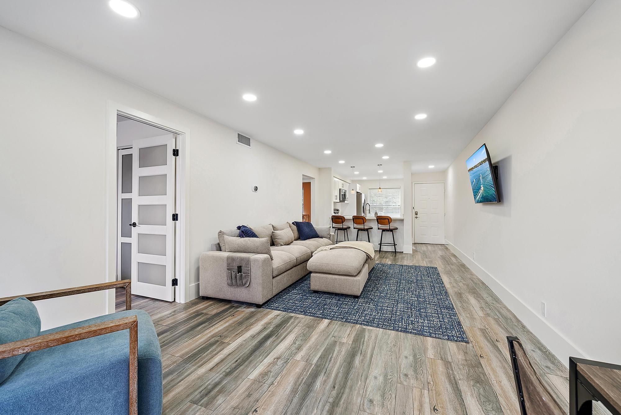 Briarwood Condo - Residential