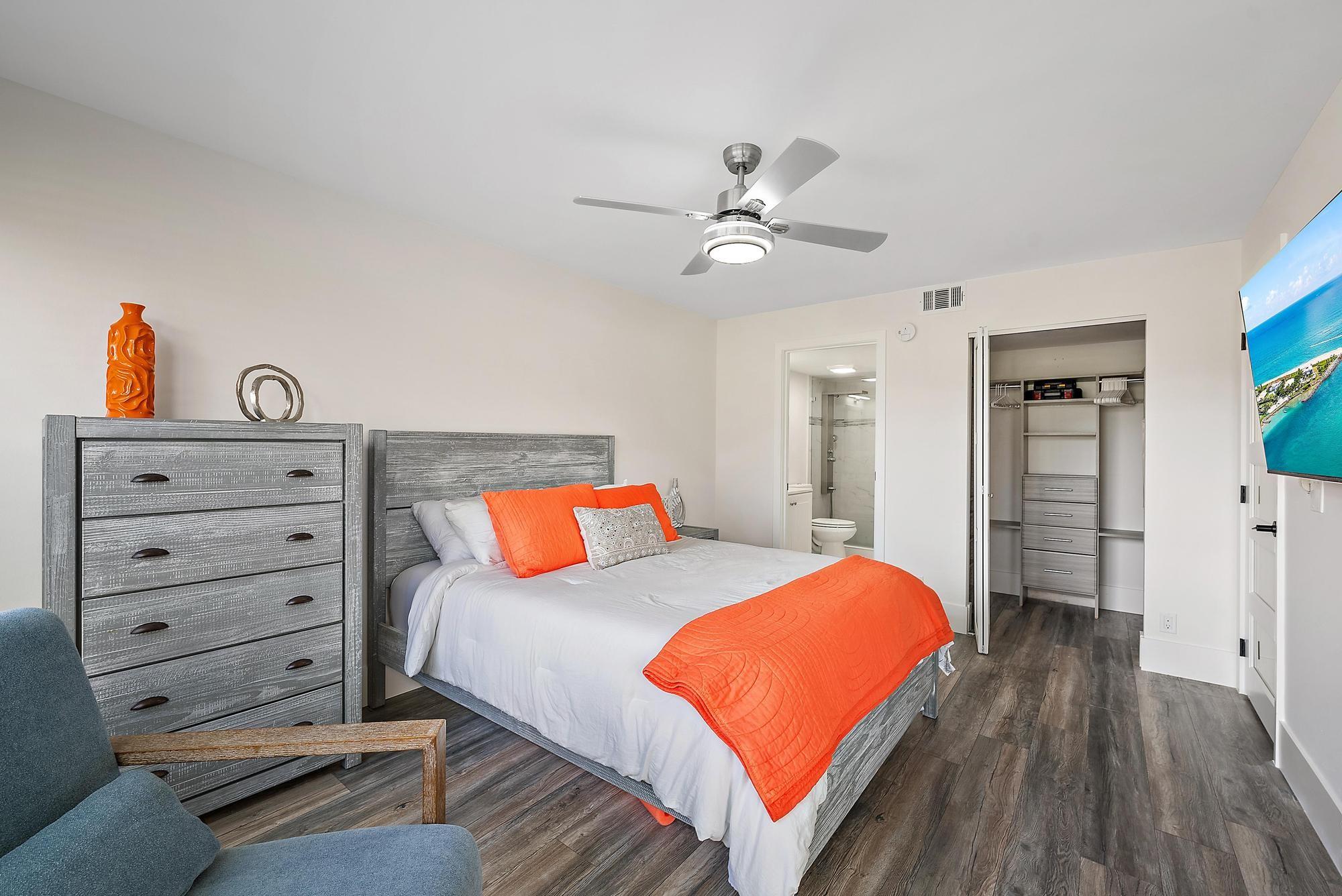 Briarwood Condo - Residential