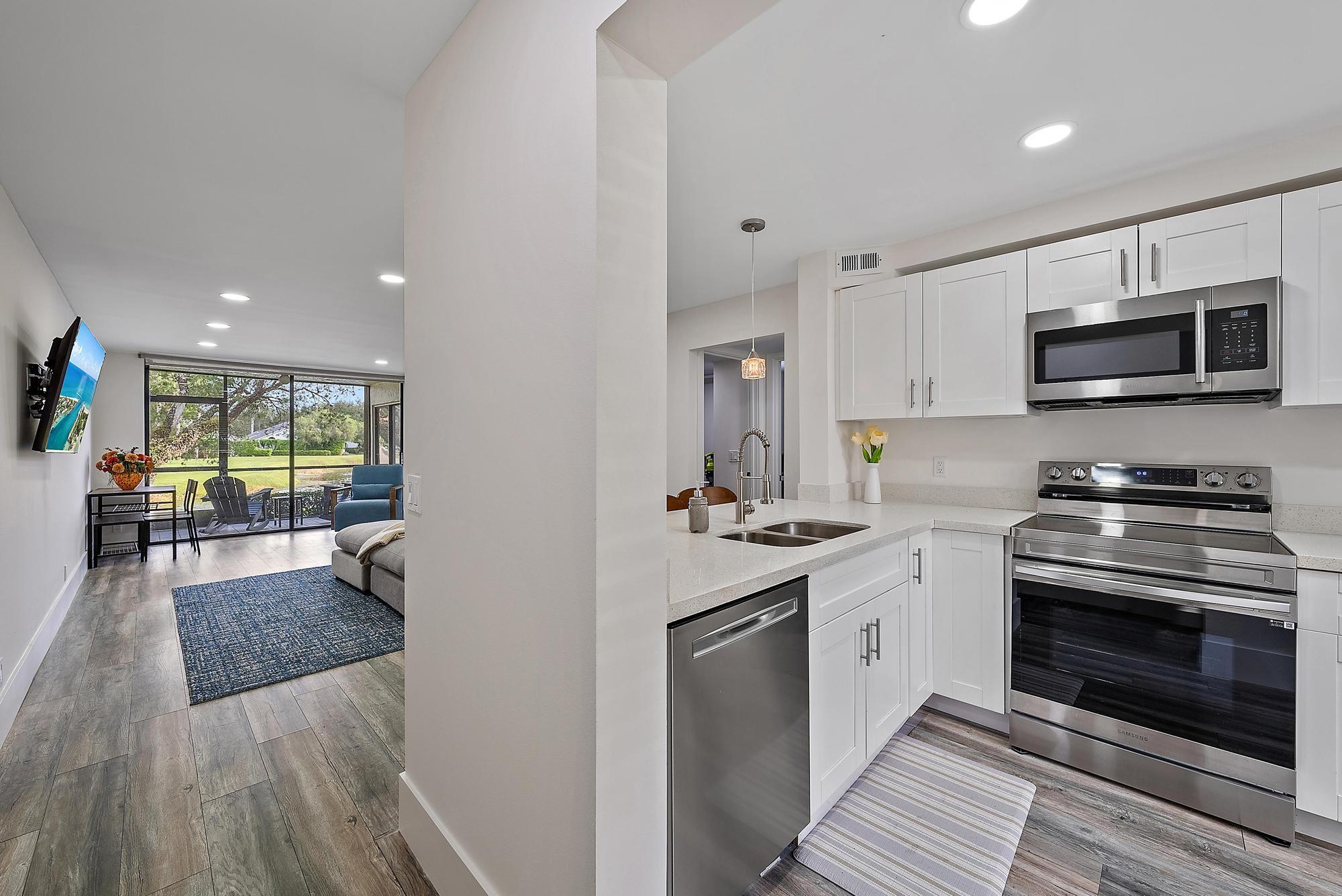 Briarwood Condo - Residential