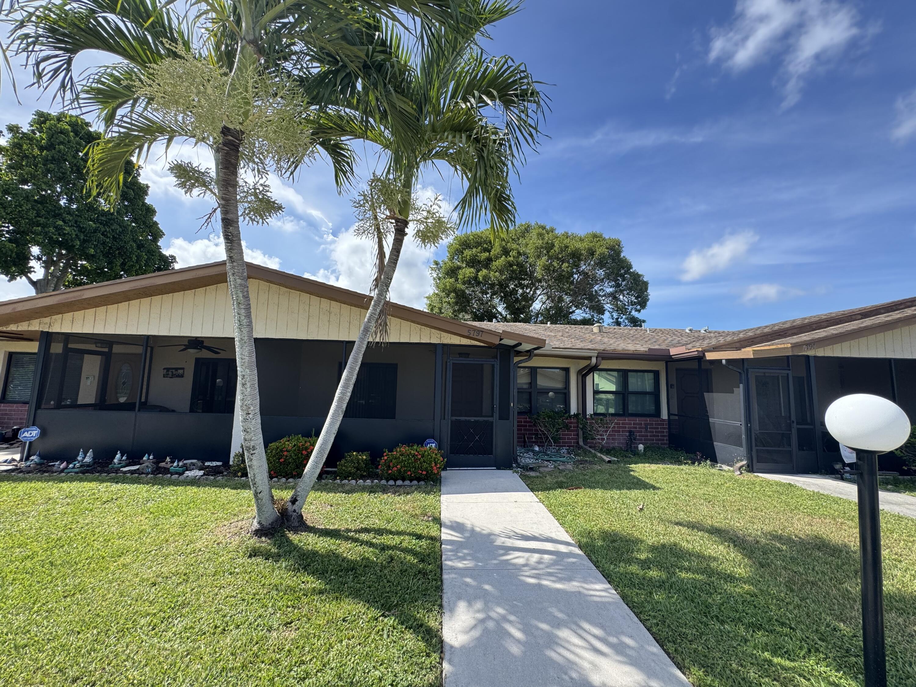 DELRAY VILLAS 3 - Residential Lease