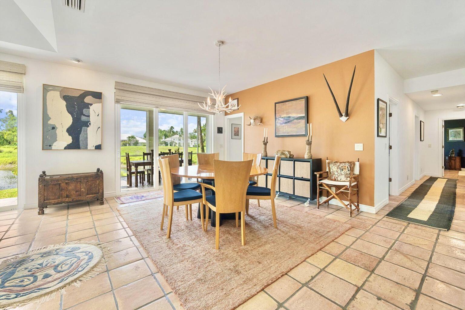 FIRST FAIRWAY COND II - Residential