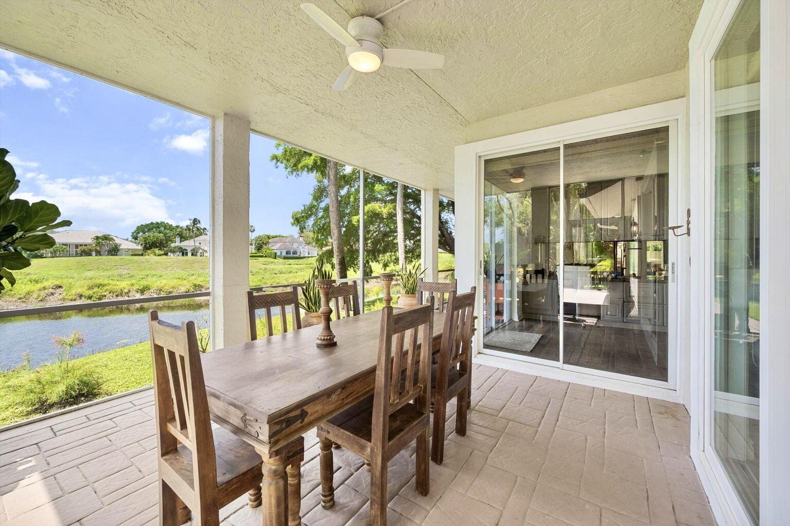 FIRST FAIRWAY COND II - Residential