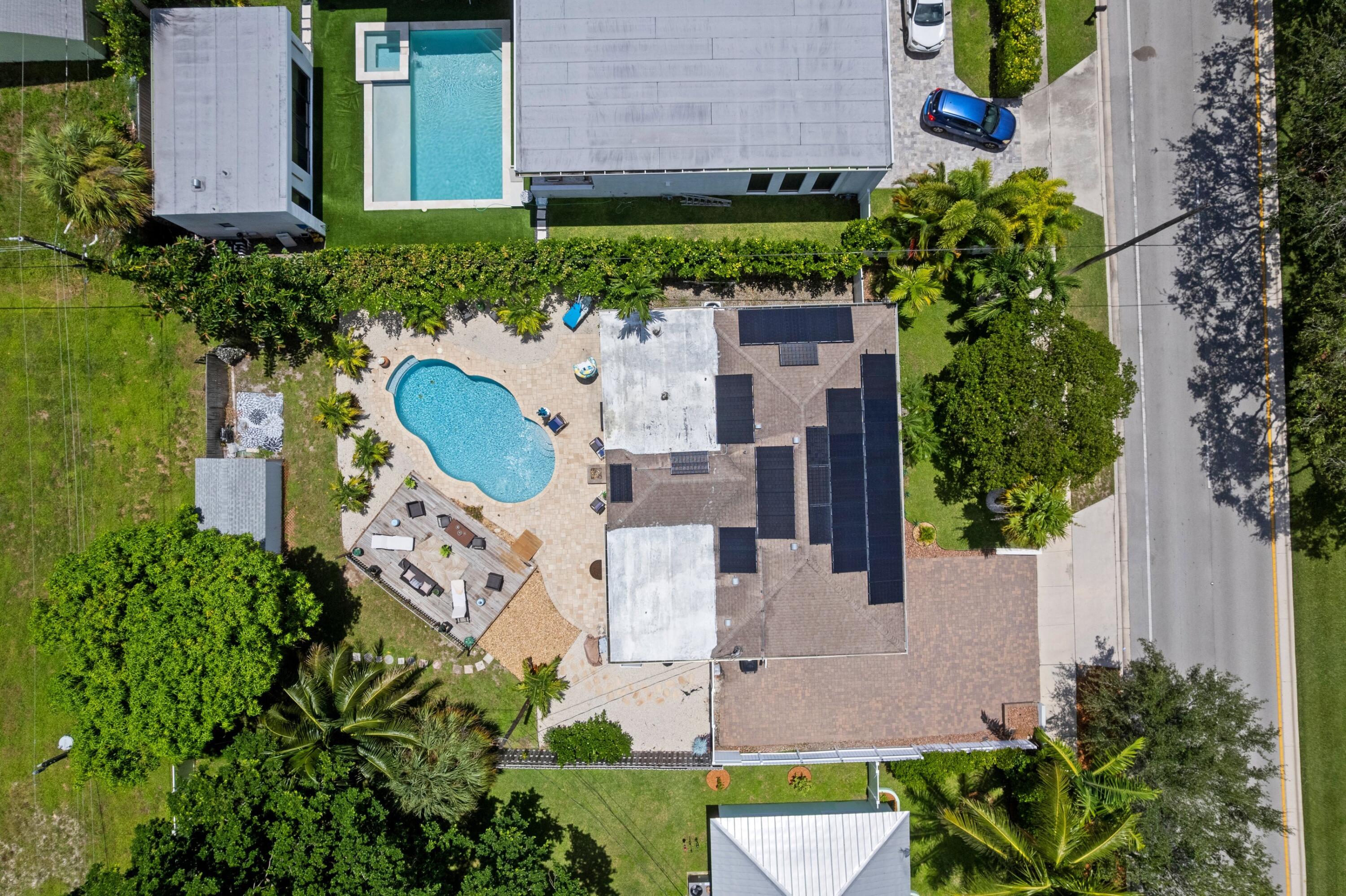 874 NW 2ND Avenue