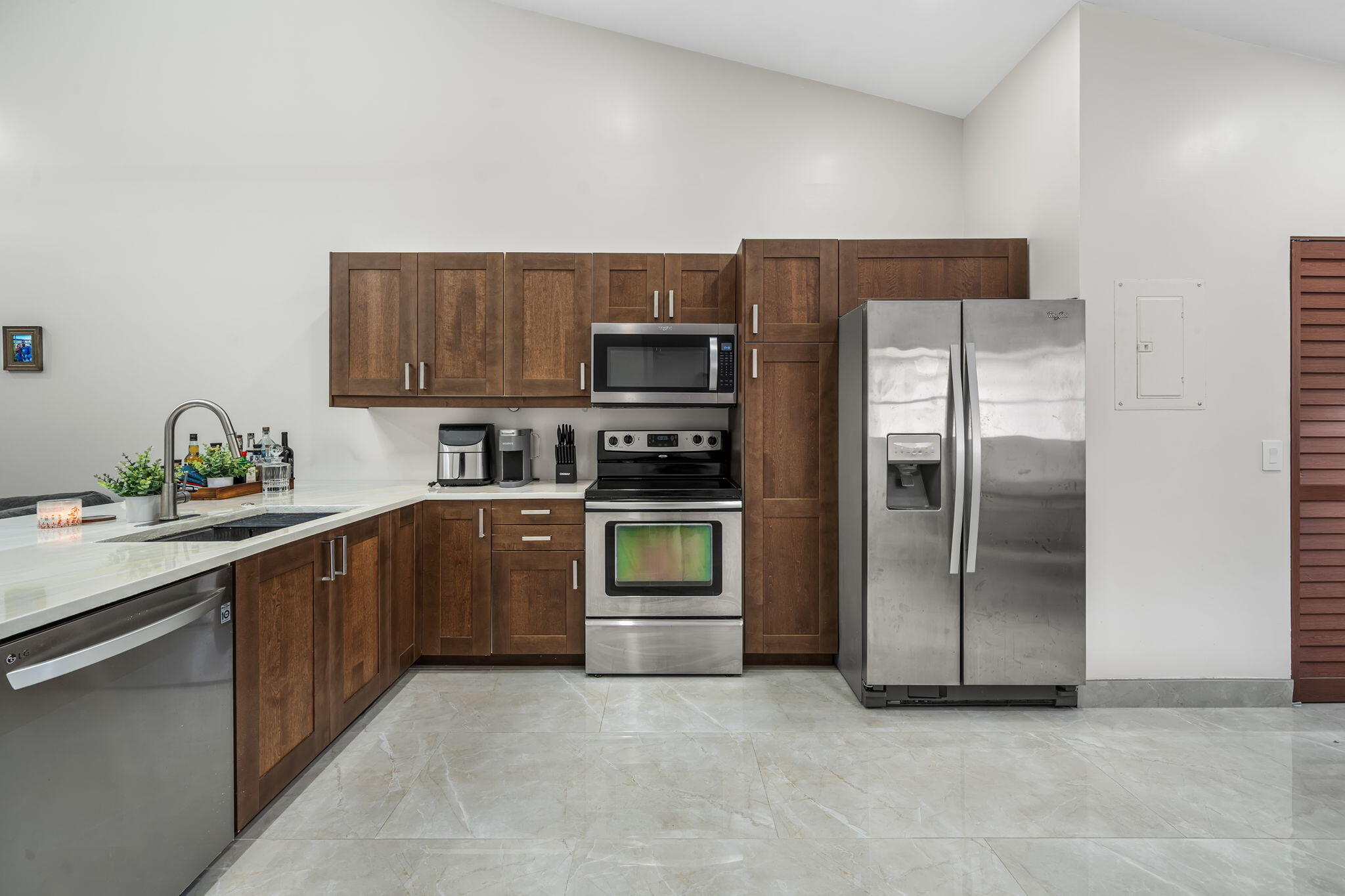 CROSSWINDS AT RIVER BRIDGE CONDO - Residential