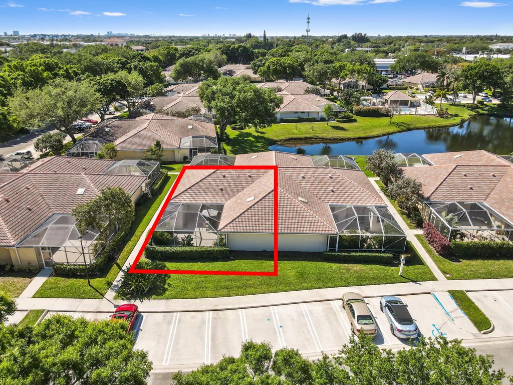 Photo of 9189 Sun Terrace Circle #B, Palm Beach Gardens, FL 33403 (MLS # R11075708)