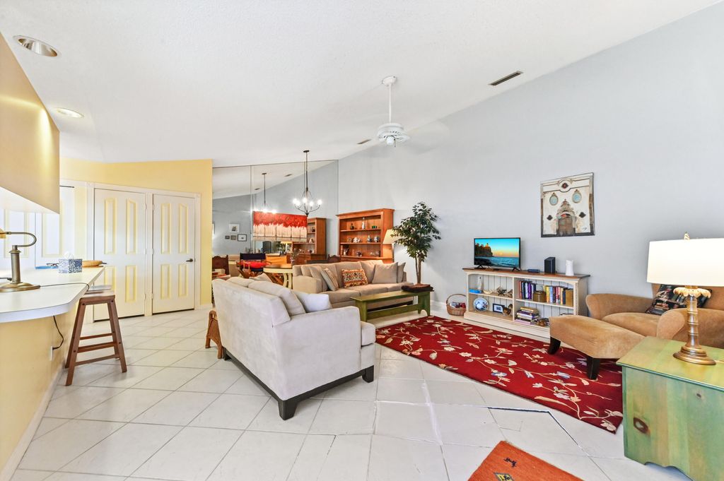 Photo of 9189 Sun Terrace Circle #B, Palm Beach Gardens, FL 33403 (MLS # R11075708)