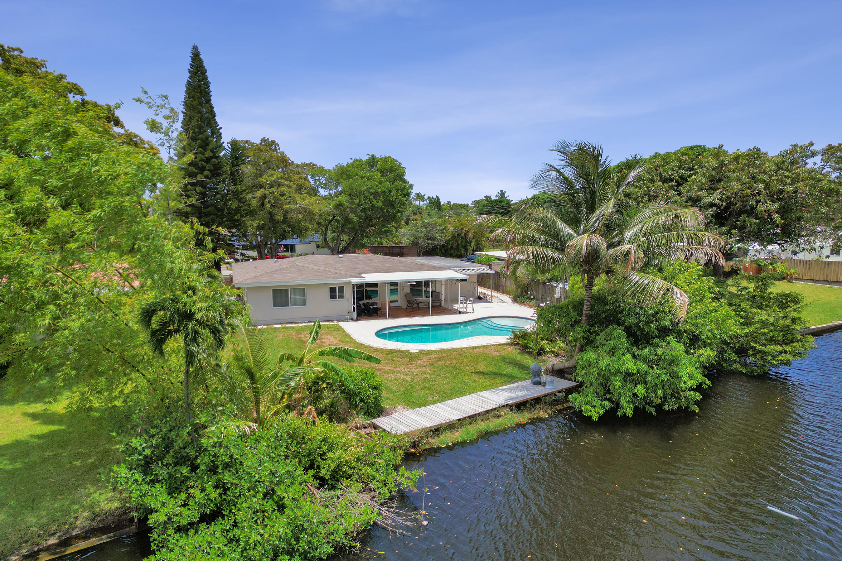 3560 Lloyd Drive