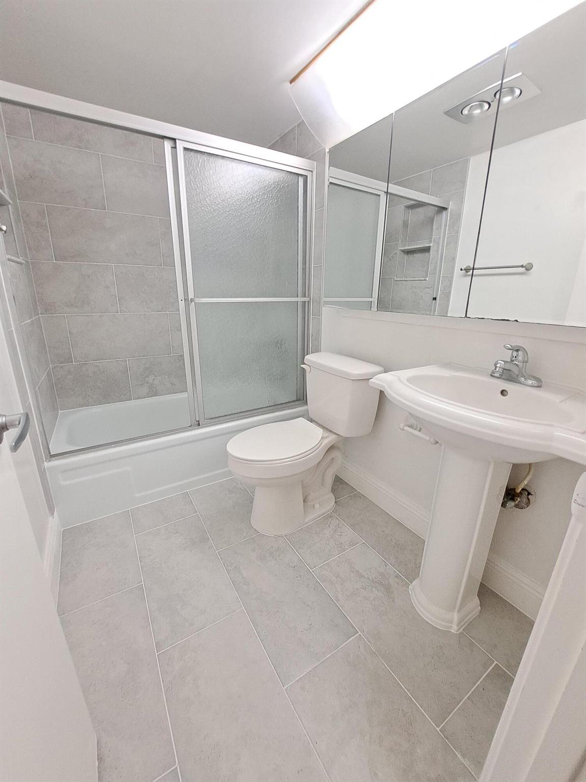 SUSSEX CONDO - Residential
