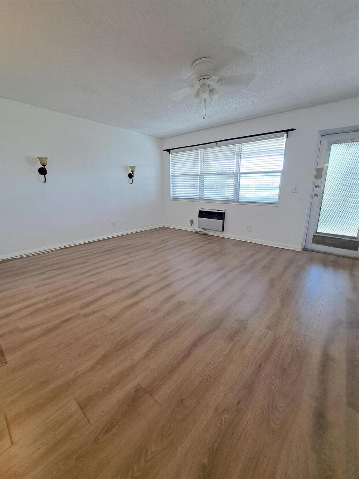 SUSSEX CONDO - Residential