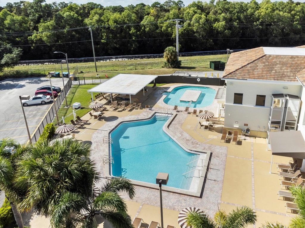 Photo of 20 Sussex A, West Palm Beach, FL 33417 (MLS # R11133782)