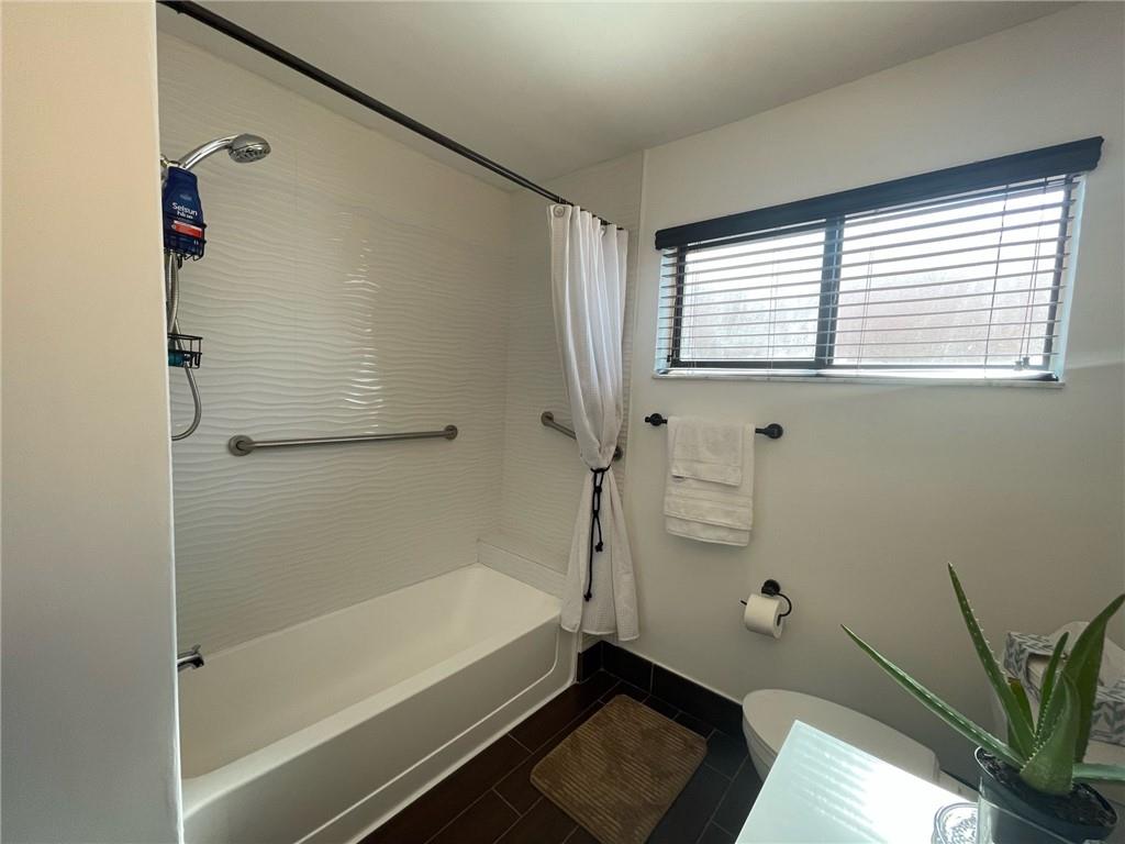 ASHMONT - Residential