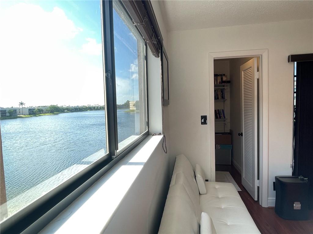 ASHMONT - Residential