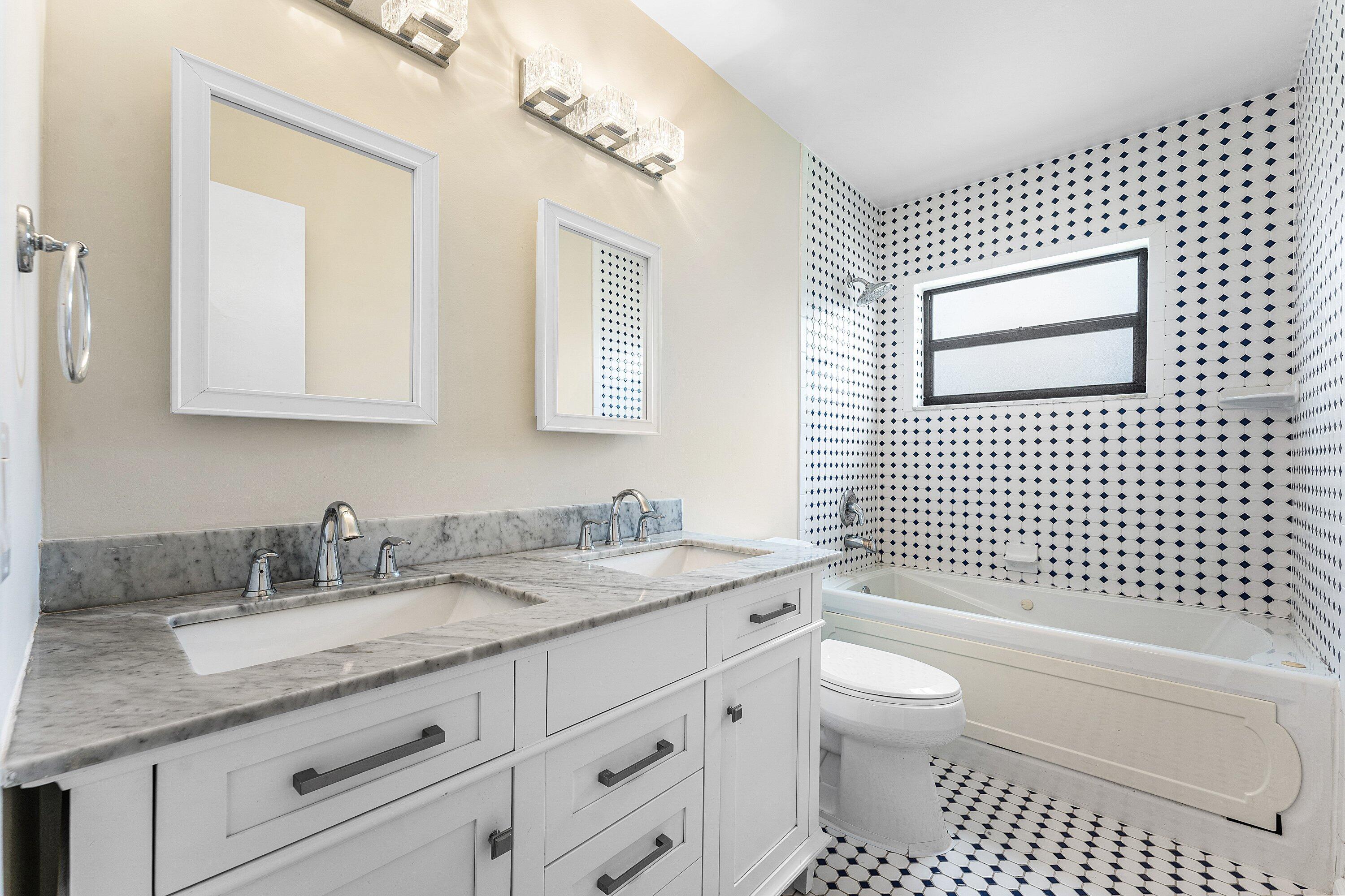 HOLIDAY CITY AT BOCA RATON SEC 9 - Residential Lease
