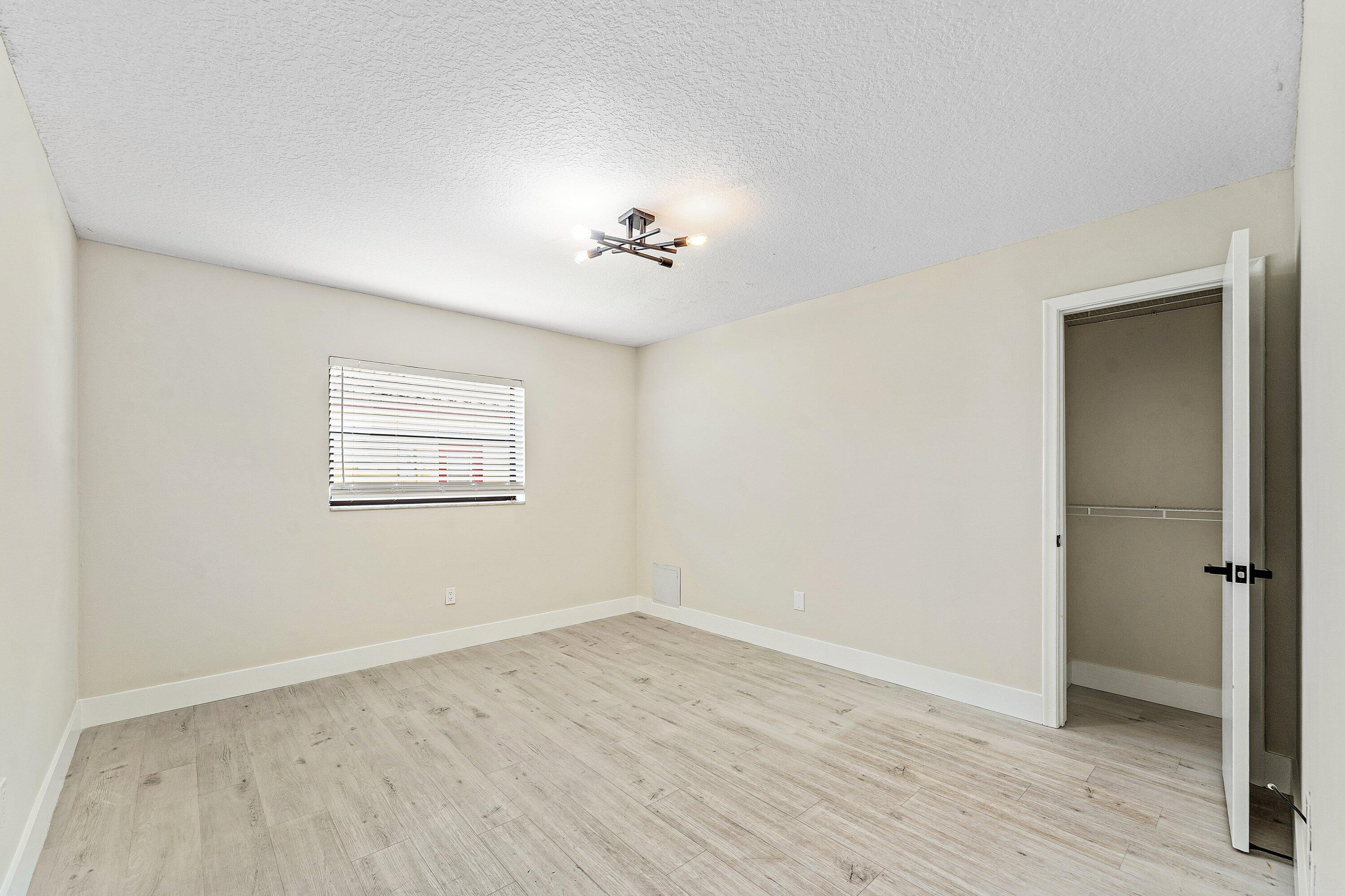 HOLIDAY CITY AT BOCA RATON SEC 9 - Residential Lease