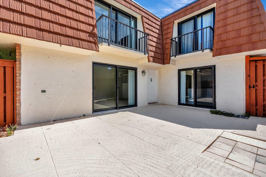 Photo of 3900 County Line Road #10a, Tequesta, FL 33469 (MLS # R11000418)