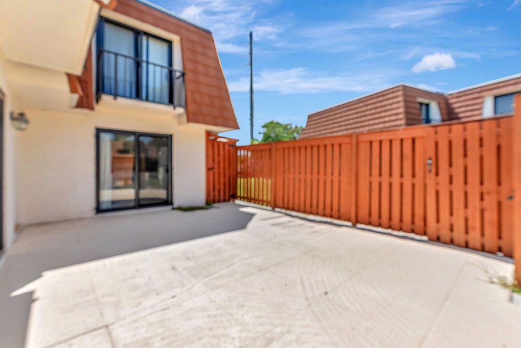 Photo of 3900 County Line Road #10a, Tequesta, FL 33469 (MLS # R11000418)