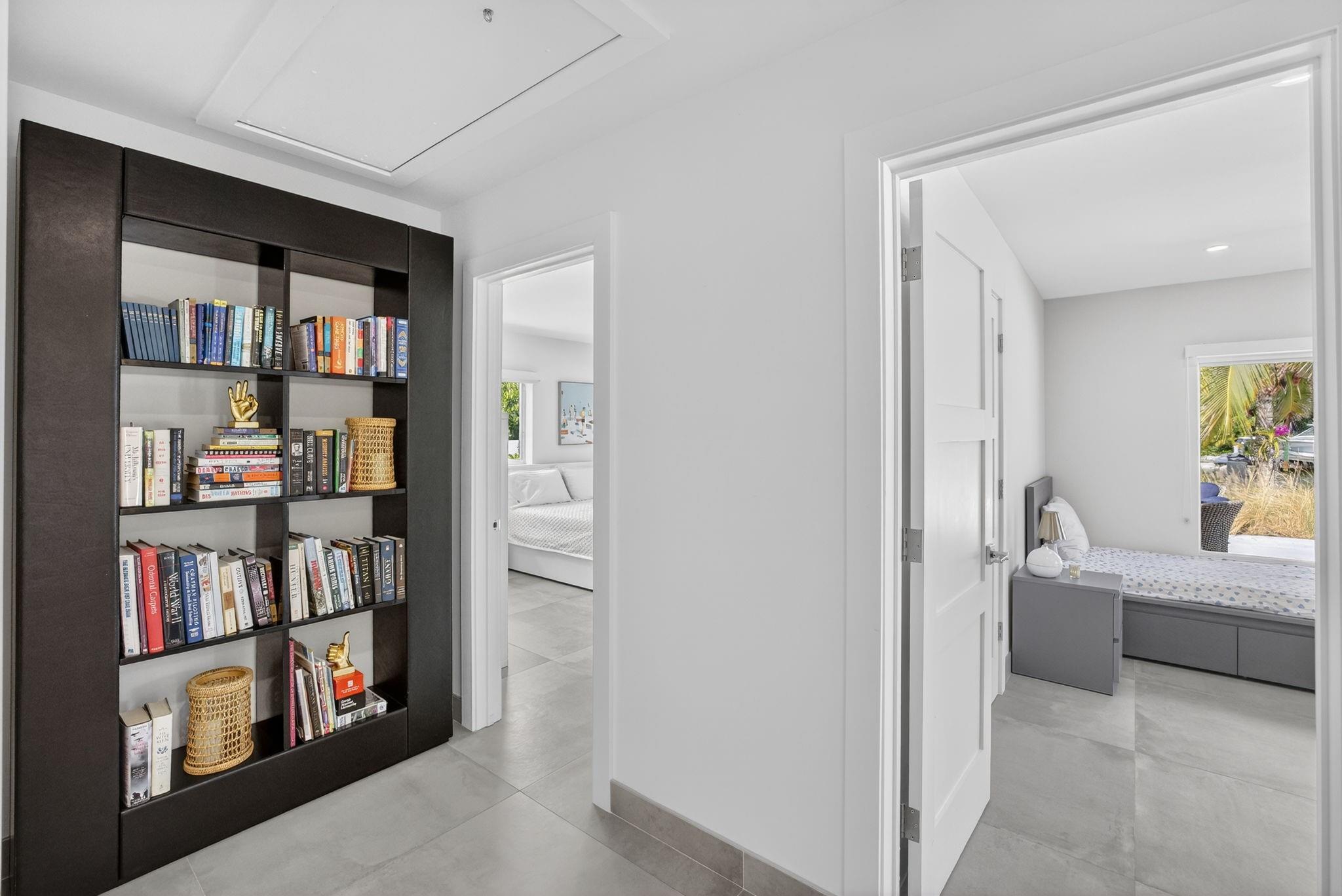 BAY COLONY - Residential