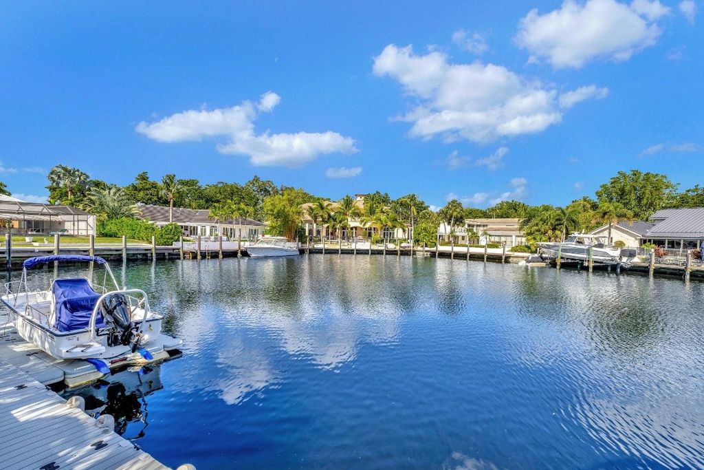 Photo of 41 S Compass Drive, Fort Lauderdale, FL 33308 (MLS # F10476690)