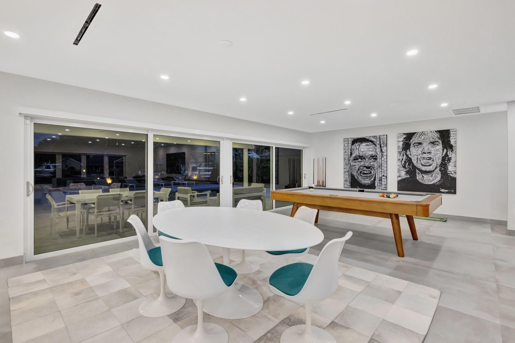 BAY COLONY - Residential