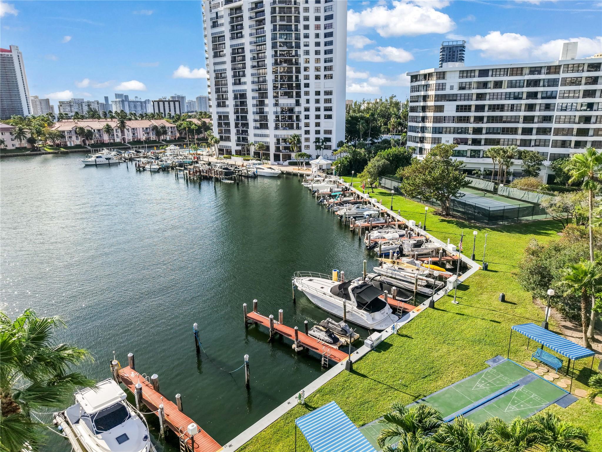 THE OLYMPUS CONDO PHASE A - Residential