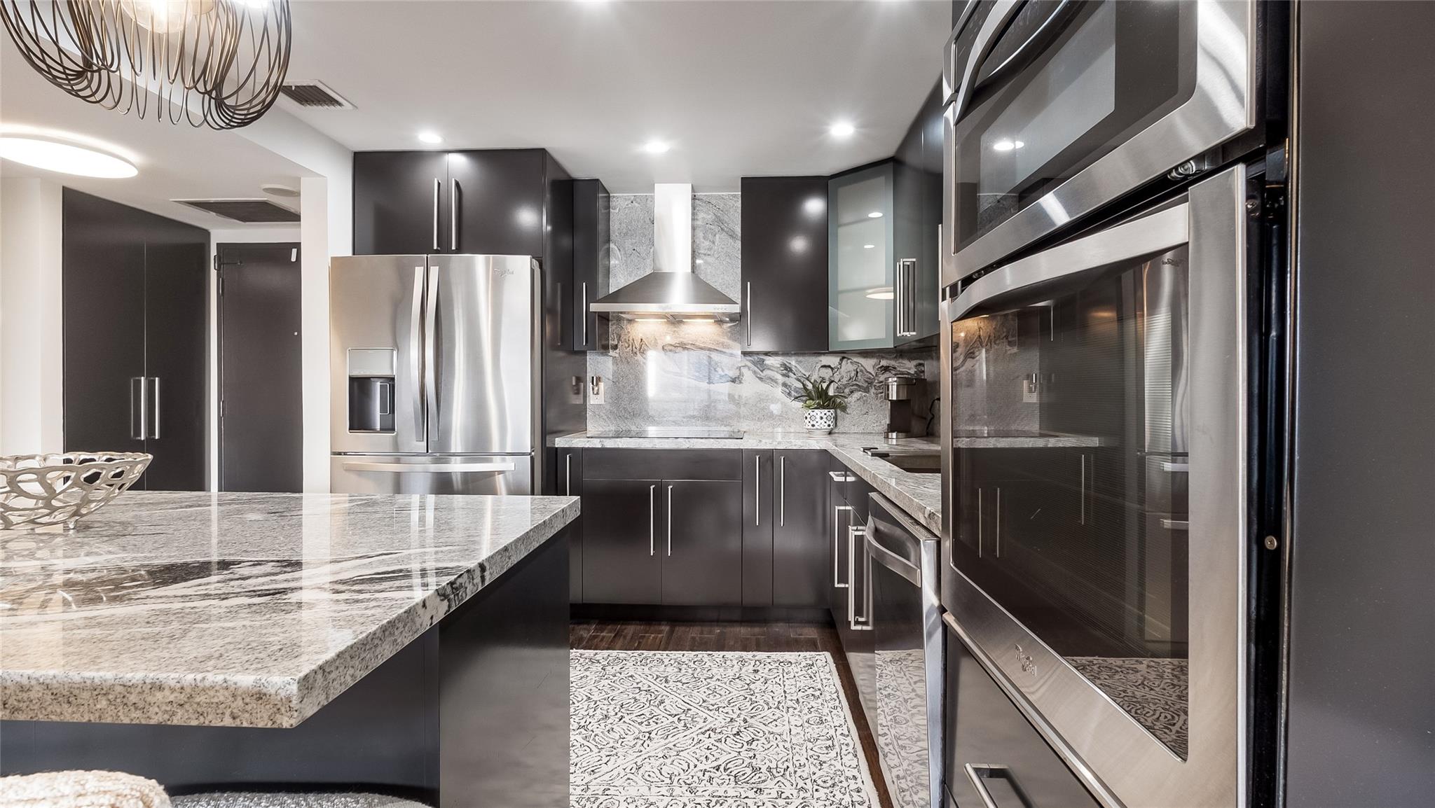 THE OLYMPUS CONDO PHASE A - Residential