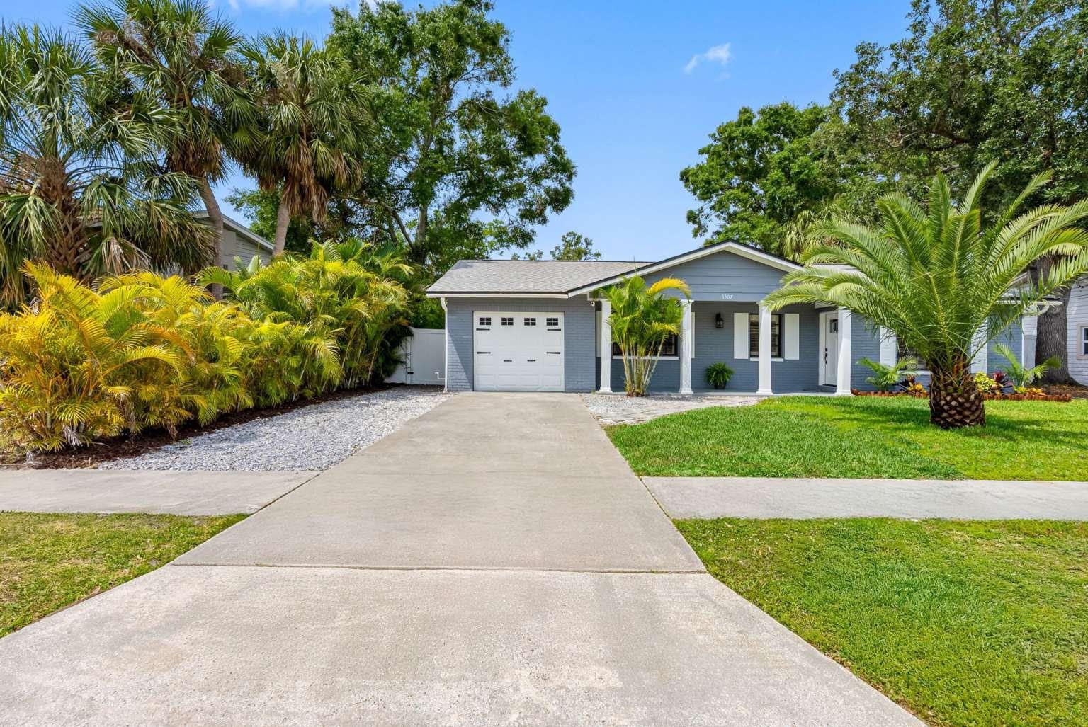 8307 BOXWOOD DR