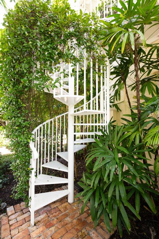 OCEAN PARK H W ROBBINS - Residential