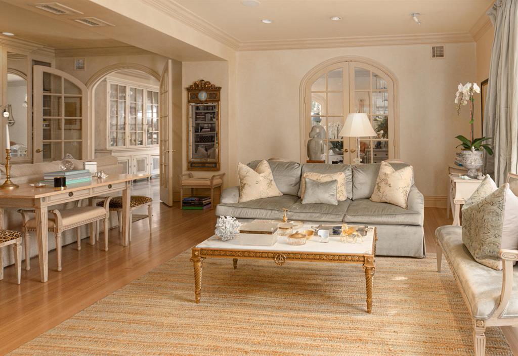 OCEAN PARK H W ROBBINS - Residential