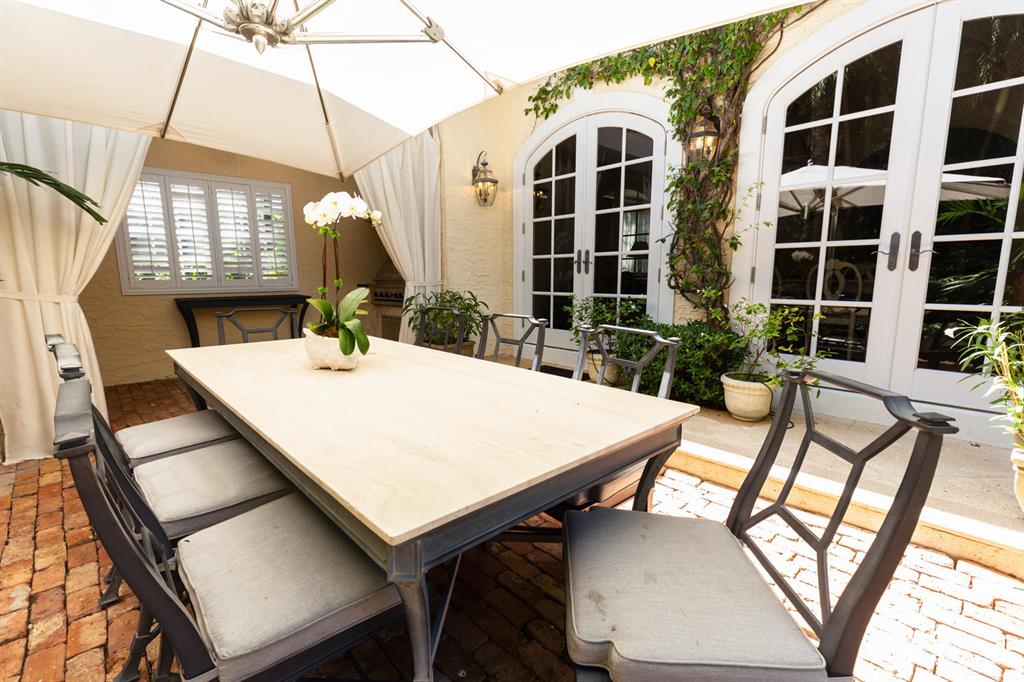 OCEAN PARK H W ROBBINS - Residential