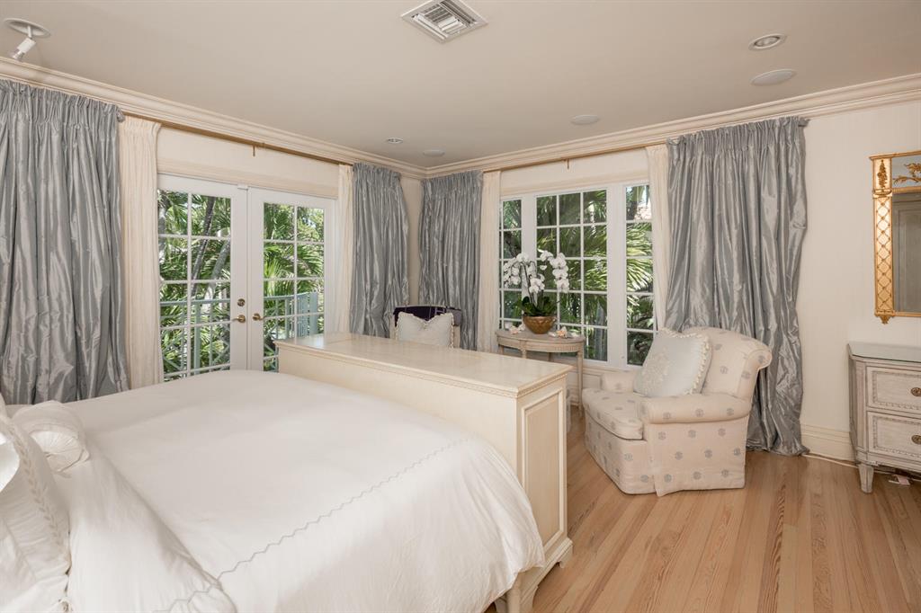 OCEAN PARK H W ROBBINS - Residential