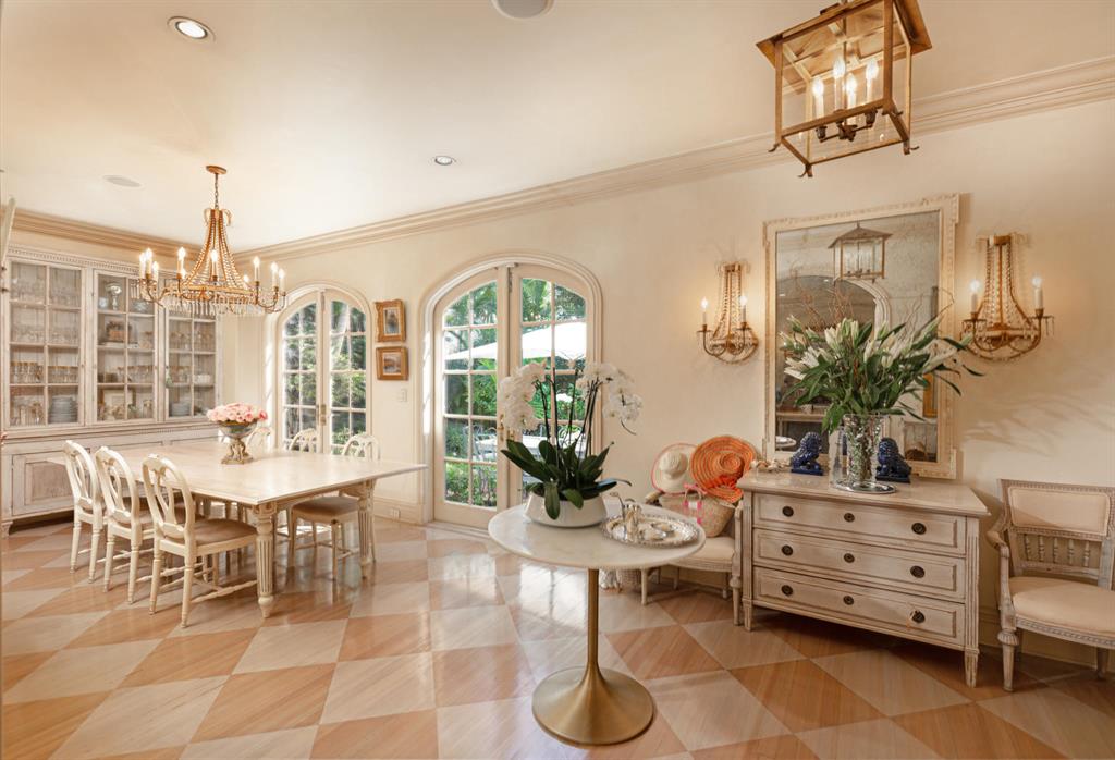 OCEAN PARK H W ROBBINS - Residential