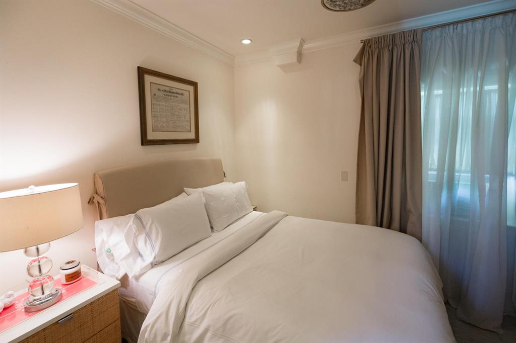 OCEAN PARK H W ROBBINS - Residential