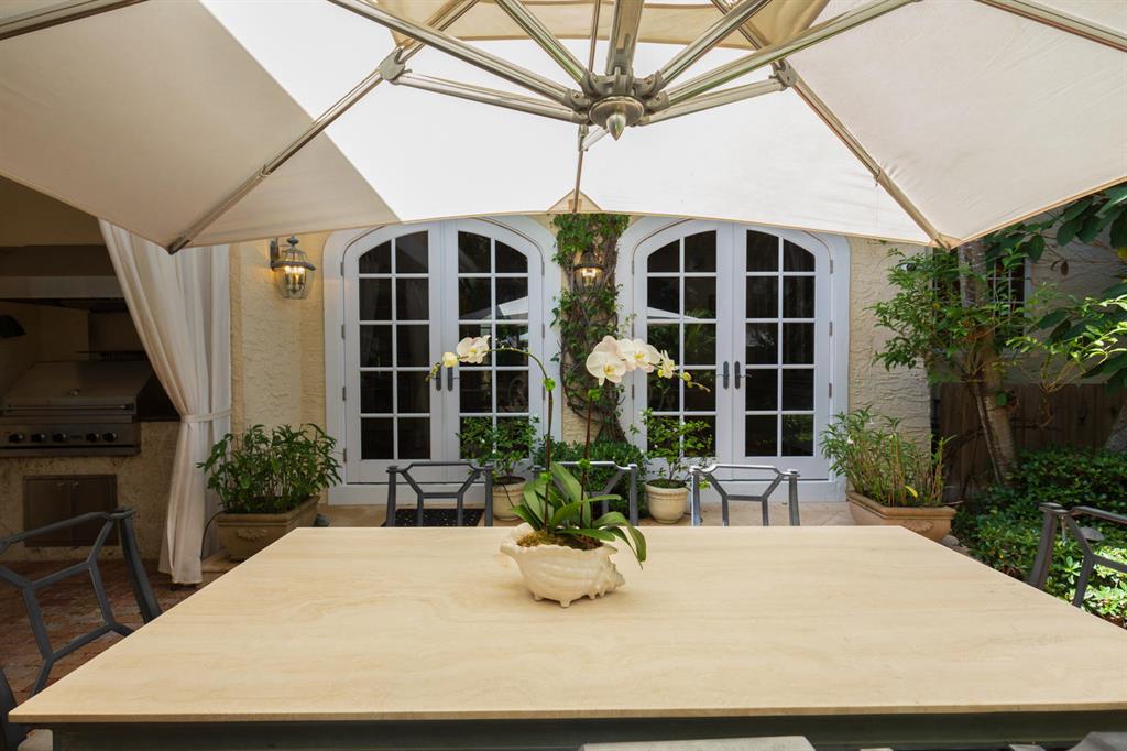 OCEAN PARK H W ROBBINS - Residential