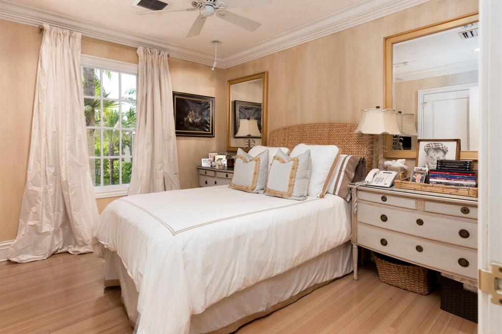 OCEAN PARK H W ROBBINS - Residential