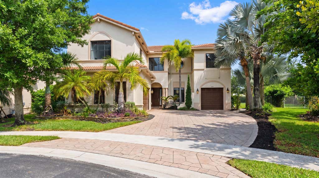 Photo of 1215 Creekside Drive, Wellington, FL 33414 (MLS # B26043961)