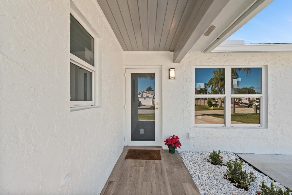 Photo of 116 Deerfield Court, Jupiter, FL 33458 (MLS # R11041827)