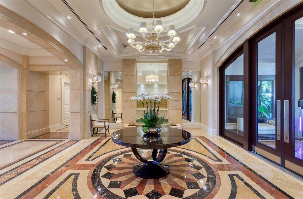 ONE WATERMARK PLACE OF THE PALM BEACHES - Residential