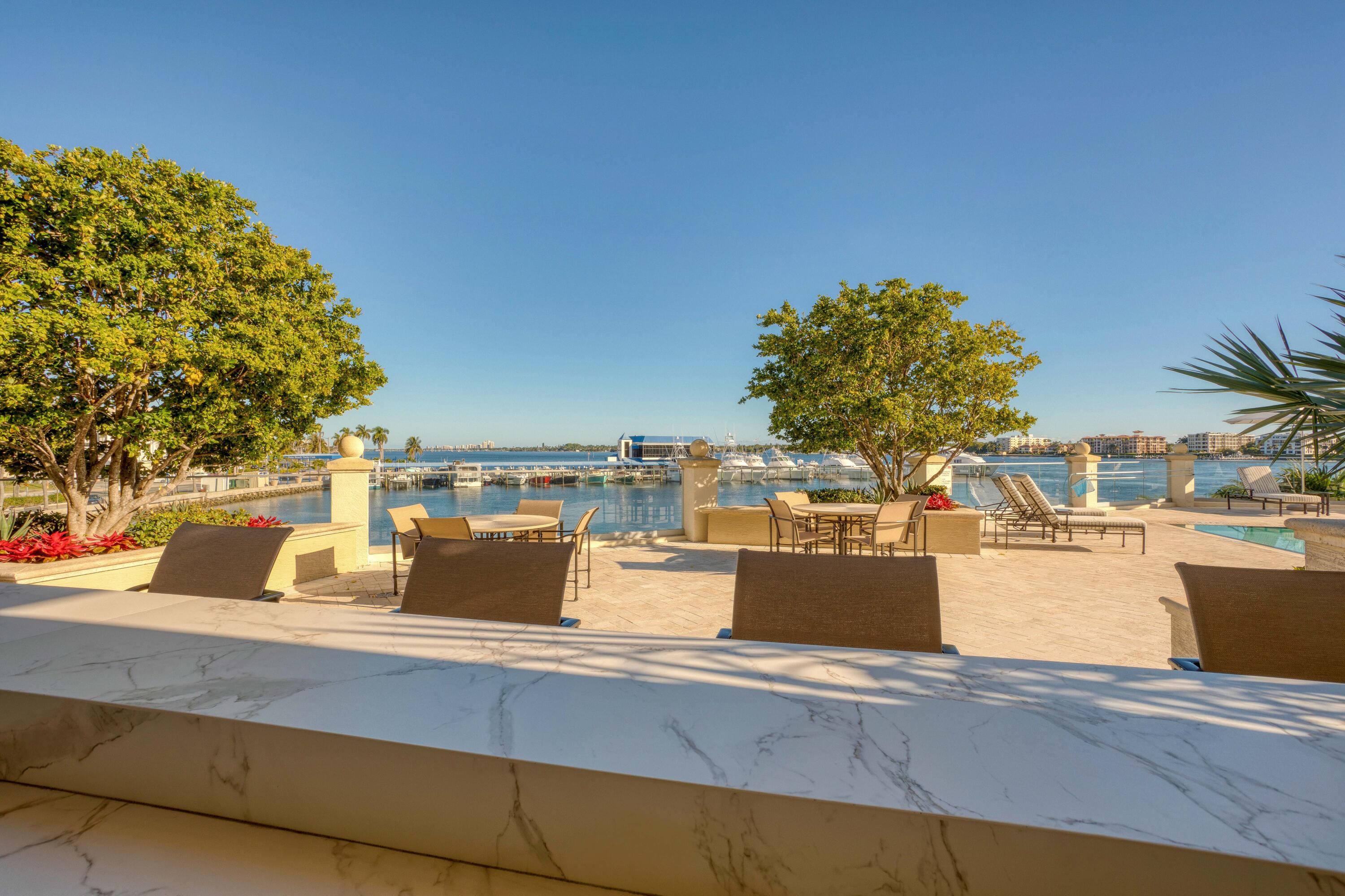 ONE WATERMARK PLACE OF THE PALM BEACHES - Residential