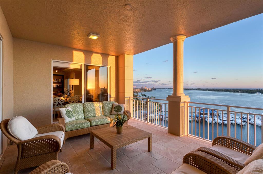 ONE WATERMARK PLACE OF THE PALM BEACHES - Residential