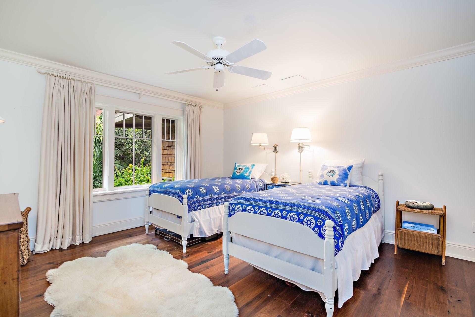 S/D OF 10-44-43, GOV LTS 1, 2 & 3 - Residential