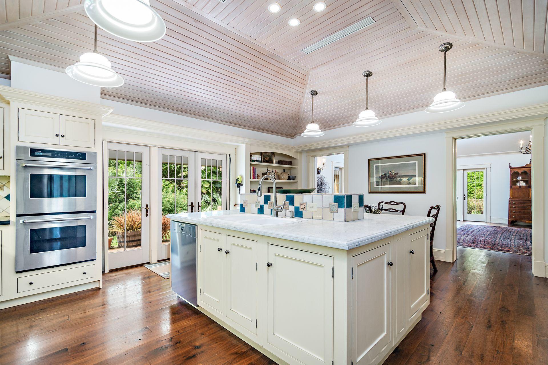 S/D OF 10-44-43, GOV LTS 1, 2 & 3 - Residential